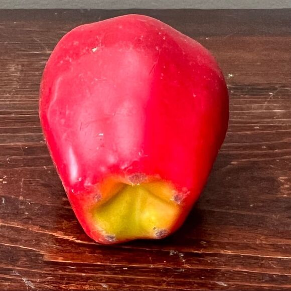 Vintage Red Apple candle - Picture 4 of 4